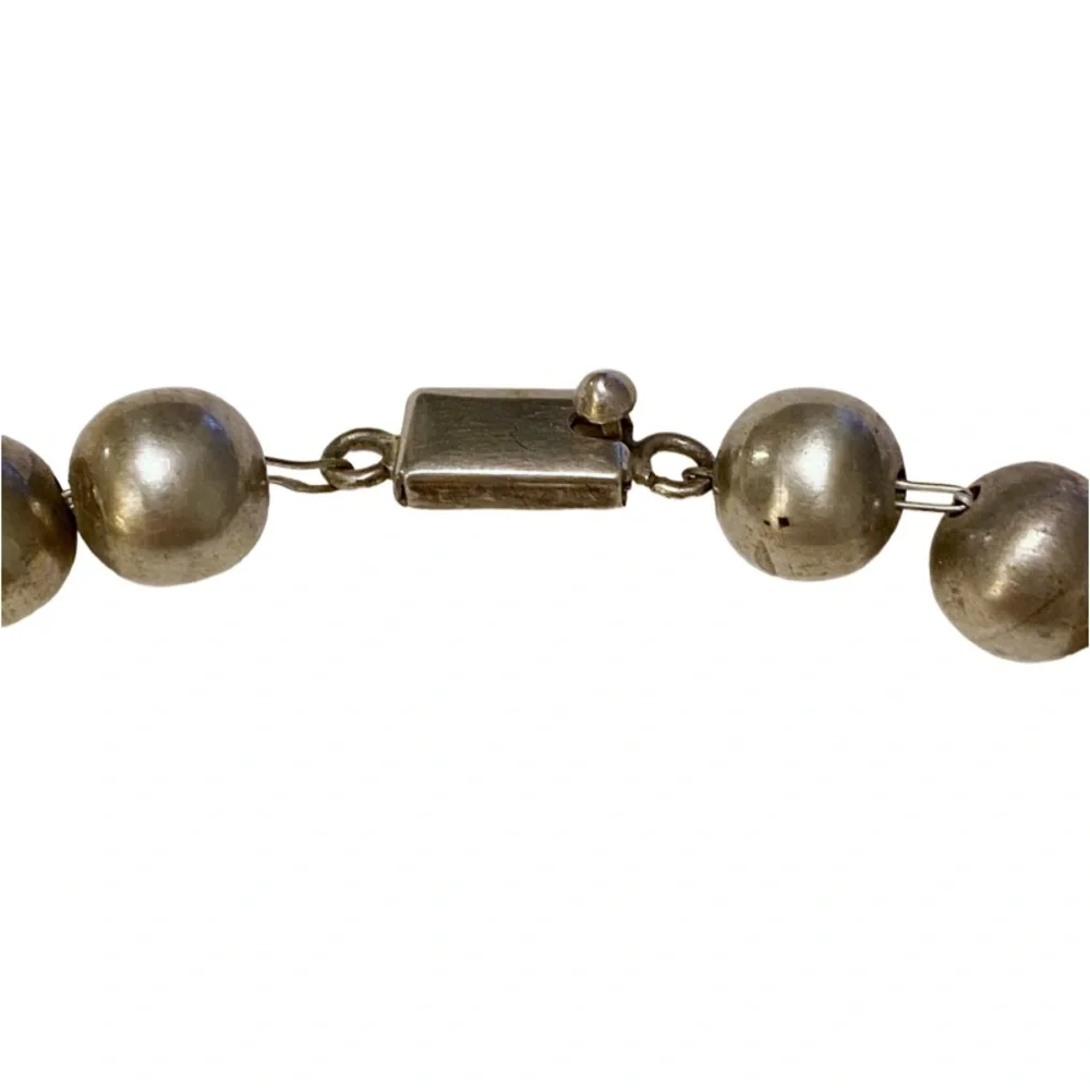 Vintage Heavy Sterling Silver Ball bead Necklace Mexico Navajo Pearls - Picture 3 of 5
